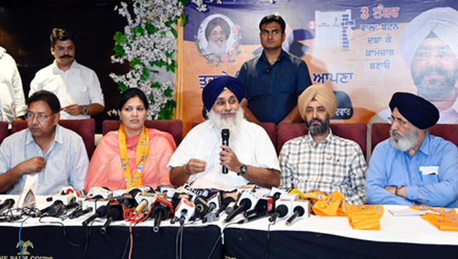 Ludhiana bypoll: Setback for AAP as women wing ex-chief joins Akali Dal